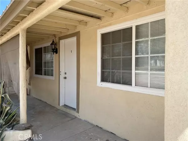 Devore, CA 92407,19216 Kendell