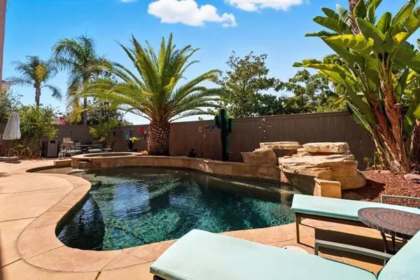 Escondido, CA 92026,1814 Centennial WAY