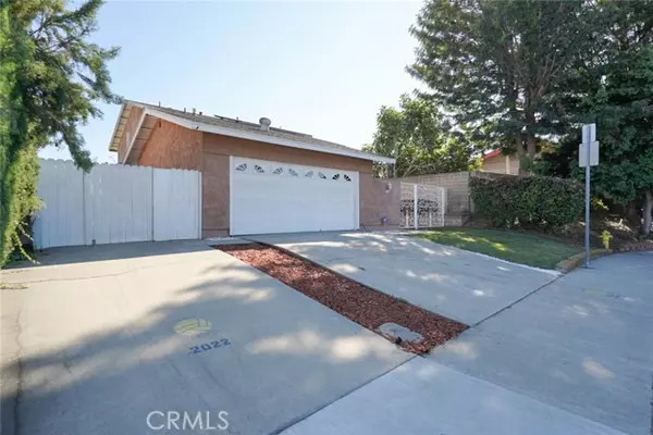 Lakewood, CA 90712,2008 Del Hollow ST