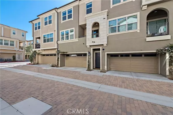 Lake Forest, CA 92610,420 Coyote PASS