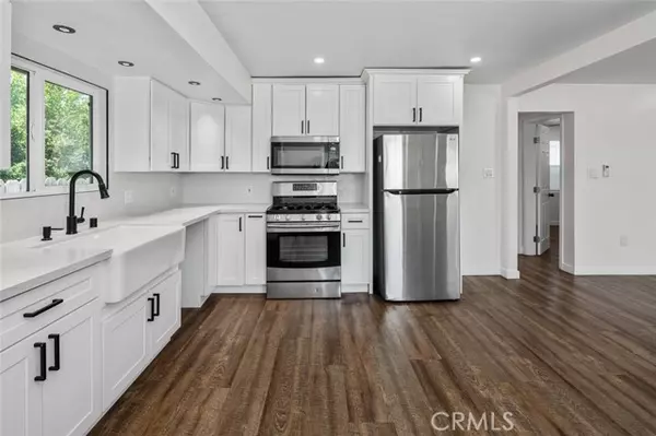 Bellflower, CA 90706,9045 Algeroma ST