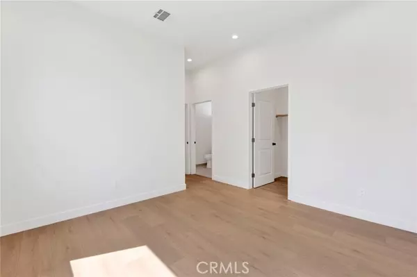 North Hollywood, CA 91606,6710 1/2 Saint Clair AVE