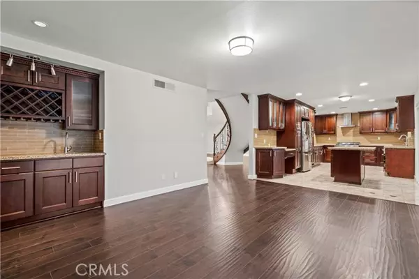 Northridge, CA 91325,18022 RAYMER ST