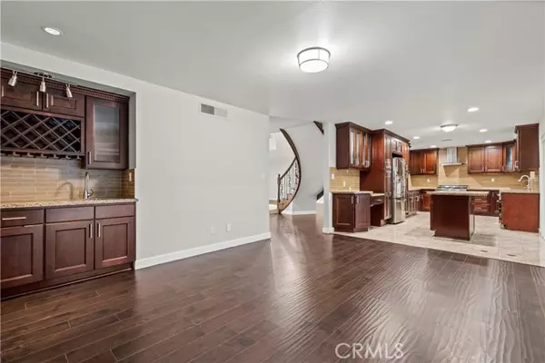 Northridge, CA 91325,18022 RAYMER ST