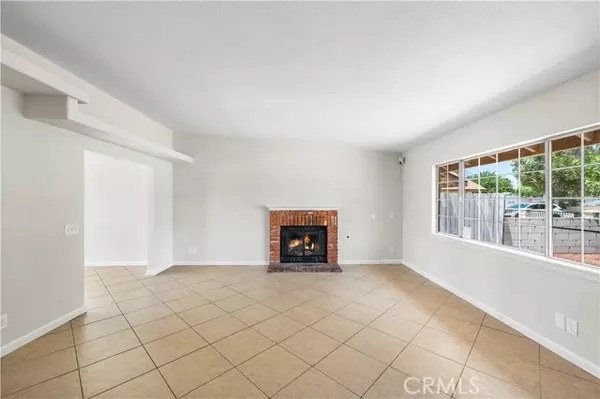 Lancaster, CA 93535,716 E Avenue J5