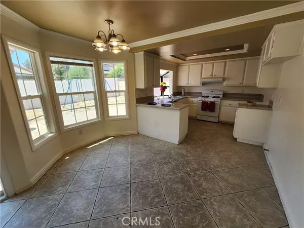 Fontana, CA 92336,6902 Blanchard AVE