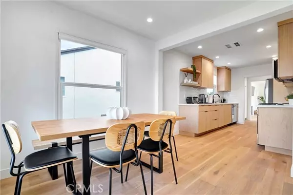 Reseda, CA 91335,6438 Lindley Ave