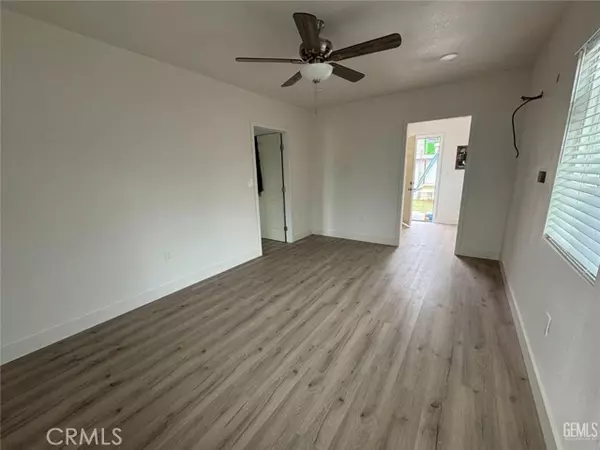 Bakersfield, CA 93304,2300 Brundage LN