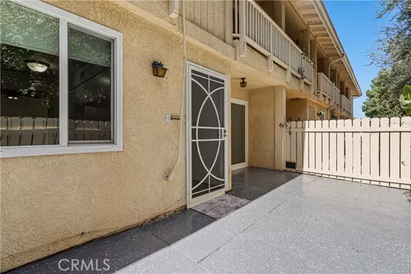 Reseda, CA 91335,18361 STRATHERN ST 3