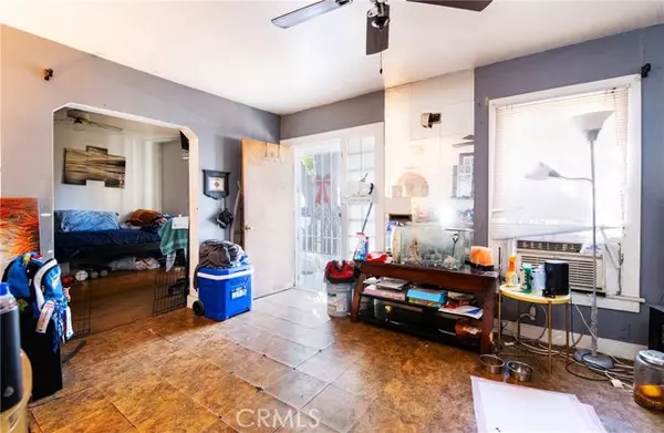 Los Angeles, CA 90042,5228 Longfellow ST