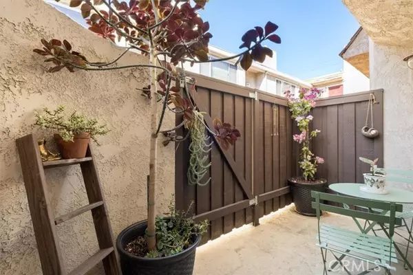 Studio City, CA 91604,4230 Whitsett AVE 10