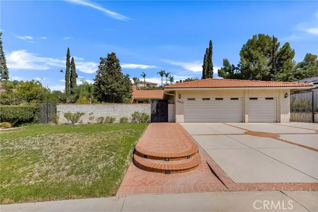 19933 Hiawatha ST, Chatsworth, CA 91311