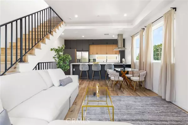 119 S Coroando ST 1/2, Los Angeles, CA 90057