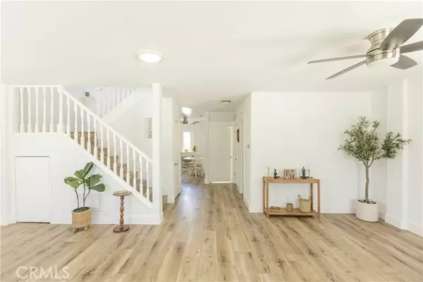 229 La Verne, Long Beach, CA 90803