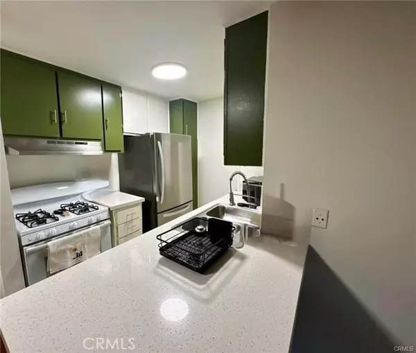 Canoga Park, CA 91304,8601 International AVE 271