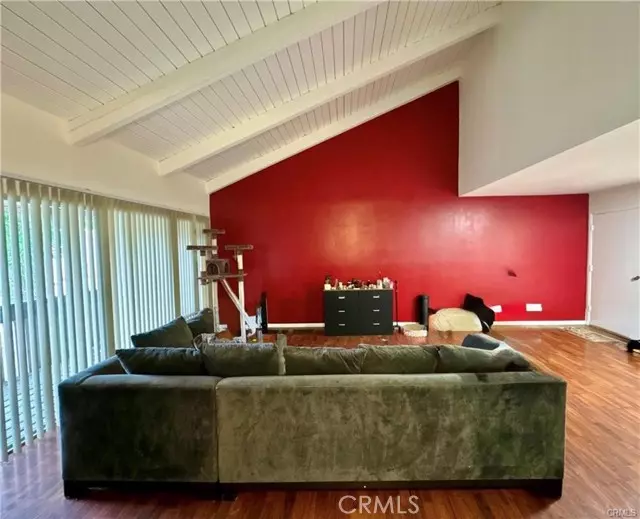 Canoga Park, CA 91304,8601 International AVE 271