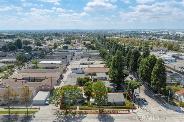 Whittier, CA 90602,7602 7604 Pickering AVE