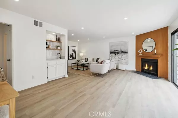 Van Nuys, CA 91401,6101 Fulton AVE 8