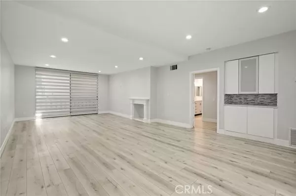 Northridge, CA 91324,19029 Nordhoff ST 103