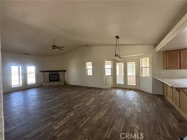 Oak Hills, CA 92344,10191 Bellflower ST