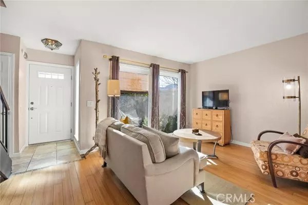 Agoura Hills, CA 91301,28654 Conejo VW