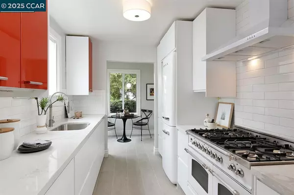 Albany, CA 94706,715 Buchanan St