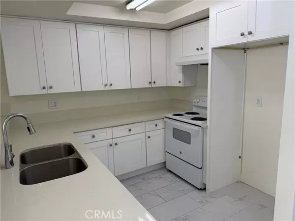 Santa Ana, CA 92704,631 S Fairview ST 5F