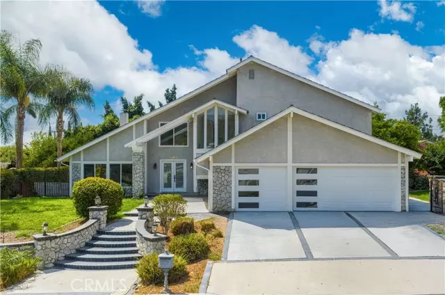 North Tustin, CA 92705,19402 Lemon Hill DR