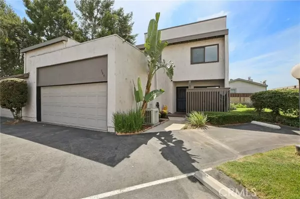 Anaheim, CA 92806,369 N Via Remo