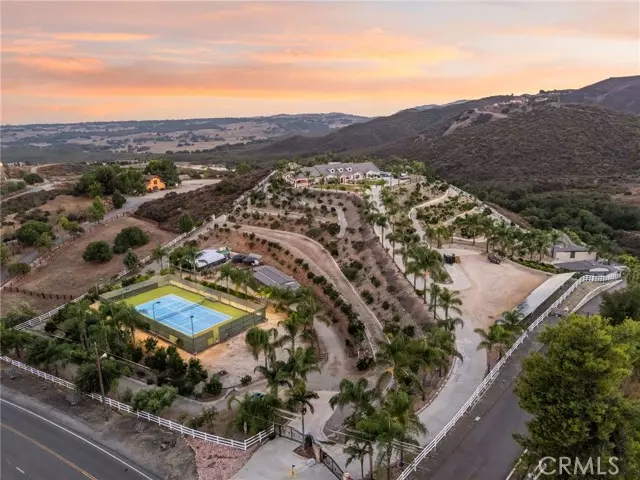 35751 Avenida La Cresta, Murrieta, CA 92572