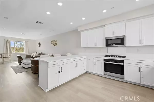 Valencia, CA 91381,27579 Sanctuary Ct.