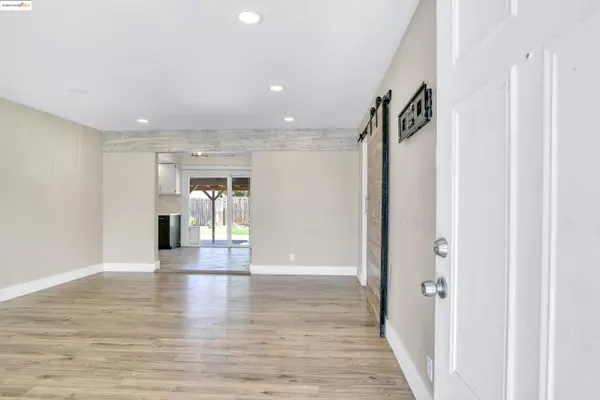 Antioch, CA 94509,1105 E 13th St