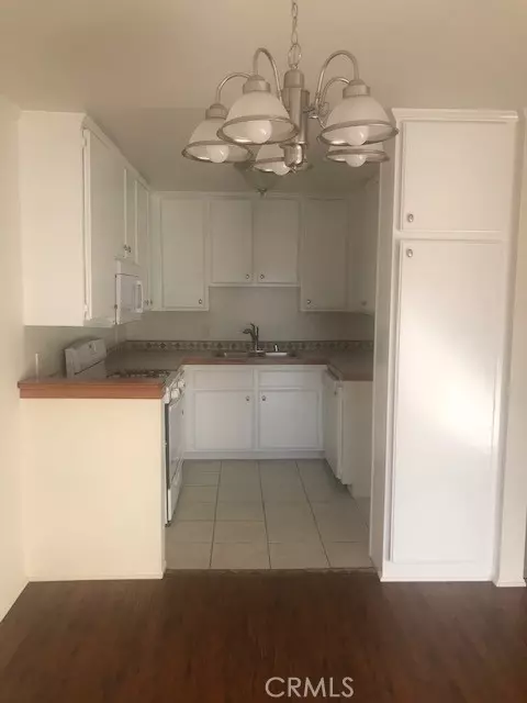 Valley Village, CA 91607,4717 Ben AVE 204