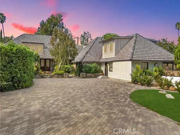 Woodland Hills, CA 91364,5200 Collier PL