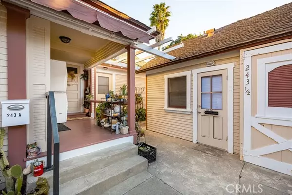 Orange, CA 92866,243 N Grand st 1/2