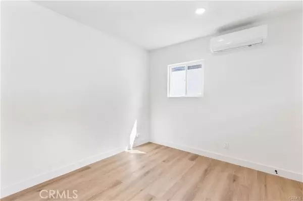 Bell Gardens, CA 90201,6523 1/2 Ajax AVE