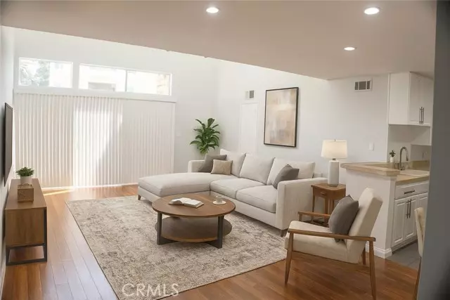 5700 Etiwanda AVE 216, Tarzana, CA 91356