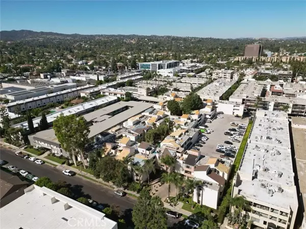 Encino, CA 91316,5325 Newcastle AVE 328