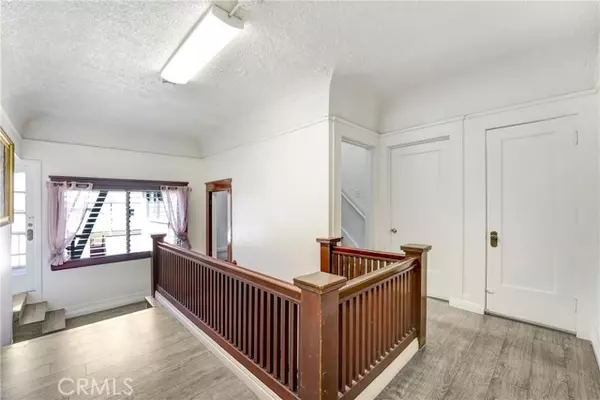 Los Angeles, CA 90006,1041 Elden AVE