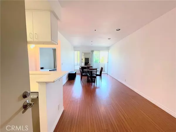 19350 Sherman Way 137, Reseda, CA 91335