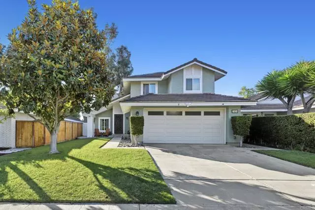 Carlsbad, CA 92009,7925 Calle Madrid