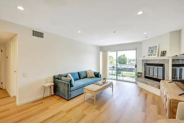 San Marcos, CA 92078,1616 Circa Del Lago C206