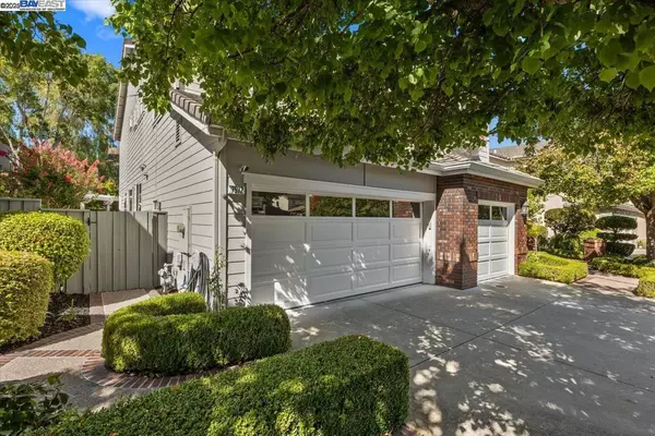 Dublin, CA 94568,7572 Meadow Ct