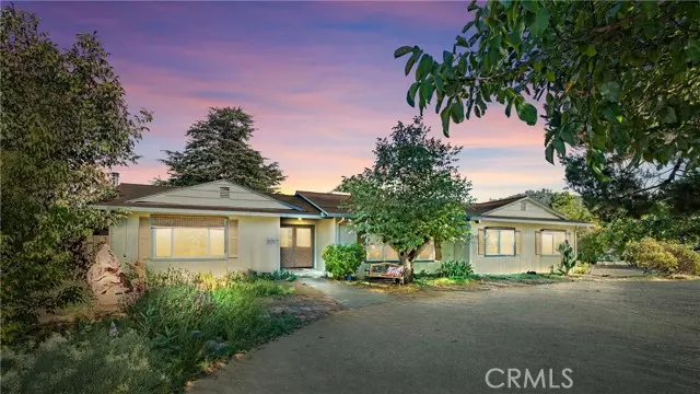 2860 Rose LN, Clearlake, CA 95422