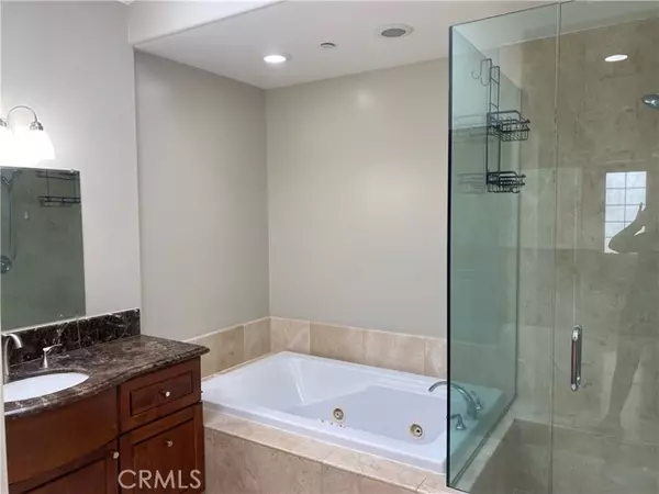 Redondo Beach, CA 90277,210 N Lucia B