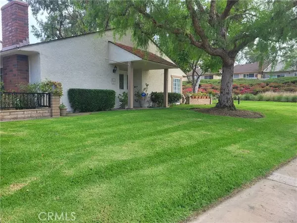 Irvine, CA 92612,2 Hawthorn