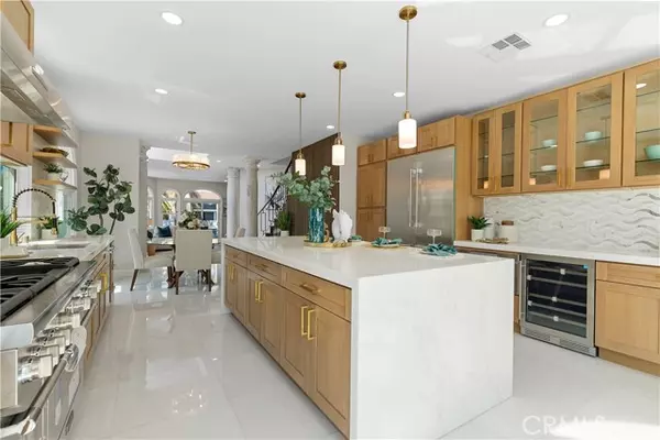Huntington Beach, CA 92648,302 18th