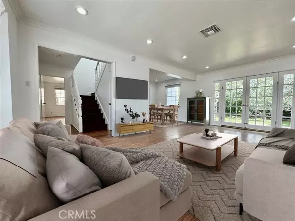 Los Angeles, CA 91436,4918 Haskell AVE