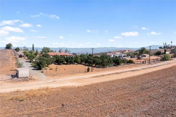 Lake Mathews, CA 92503,14350 BLACKBURN RD