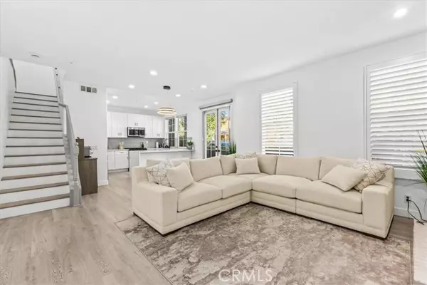 Ladera Ranch, CA 92694,28 Albany 77